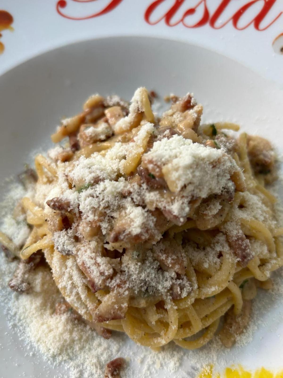 Trattoria Al Gallo 브란 외부 사진